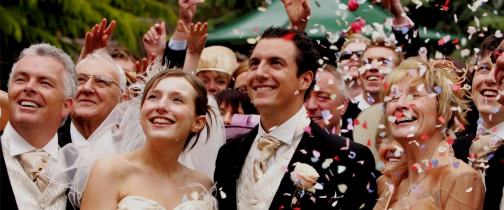 wedding-reception-guests1